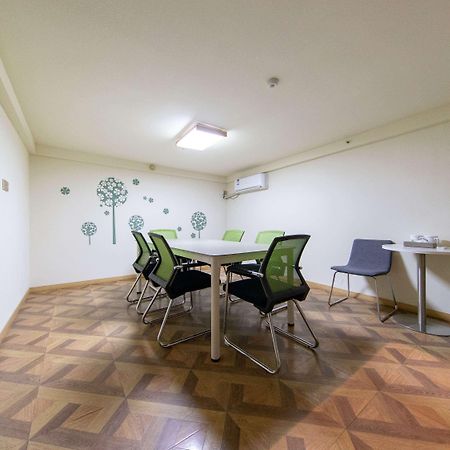 Ibis Styles Nantong Development Zone Shimao Plaza Hotel Exterior foto