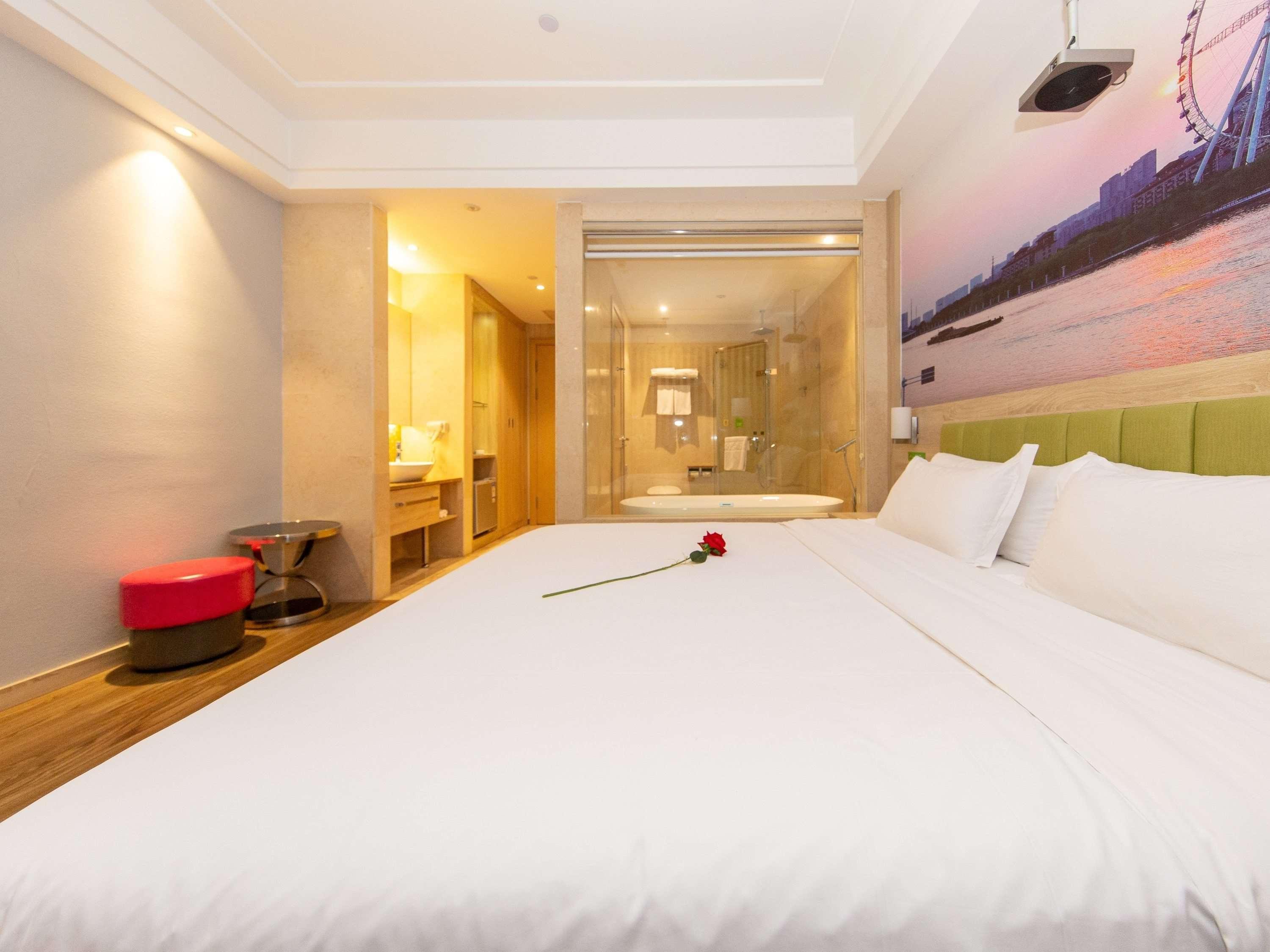 Ibis Styles Nantong Development Zone Shimao Plaza Hotel Exterior foto